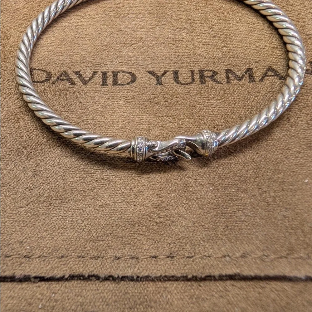 Authentic David Yurman Buckle Cable Bracelet with Diamonds 3mm Medium - Picture 4 of 9